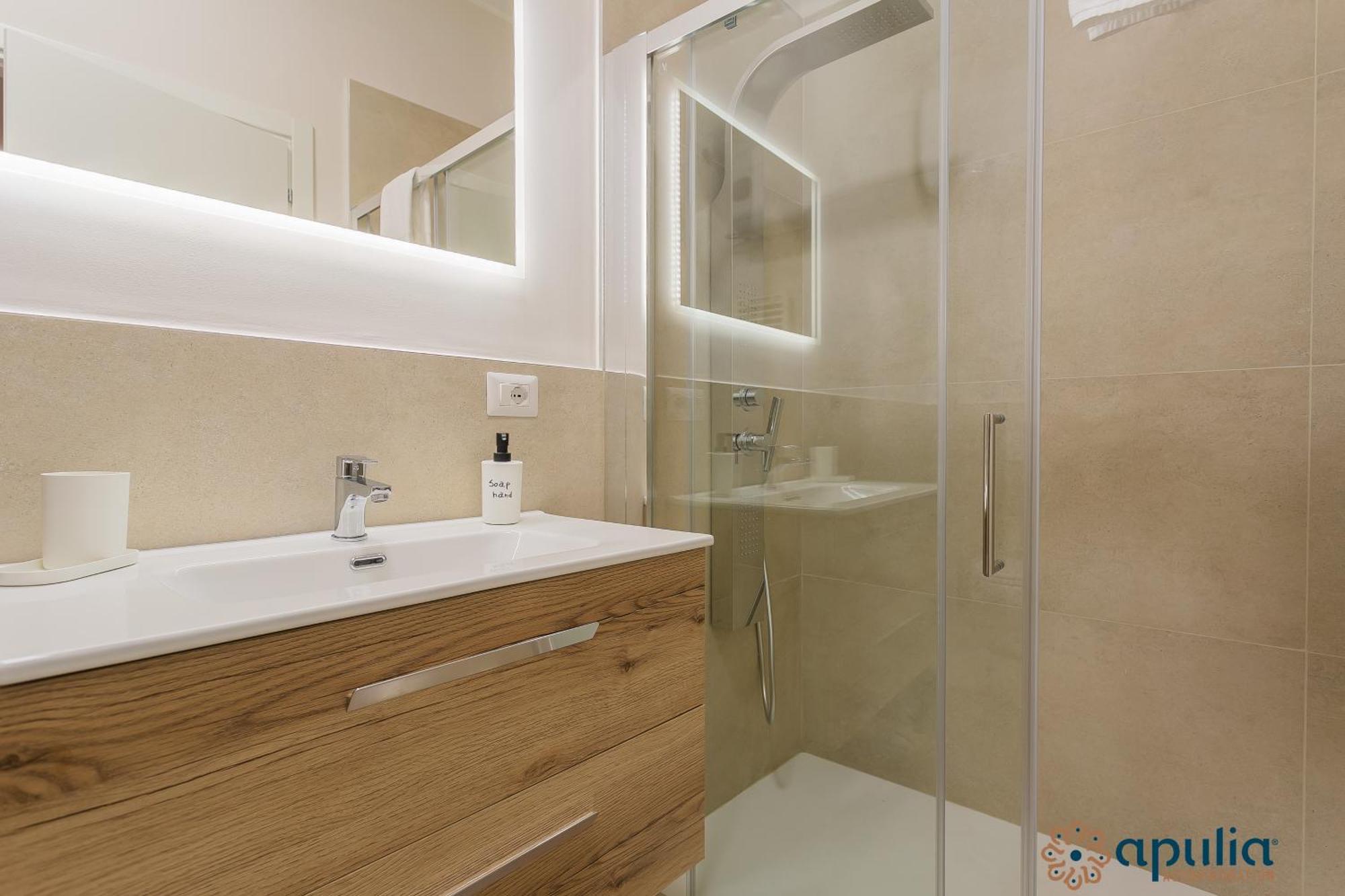 Crisanzio 80 Apartment Бари Екстериор снимка